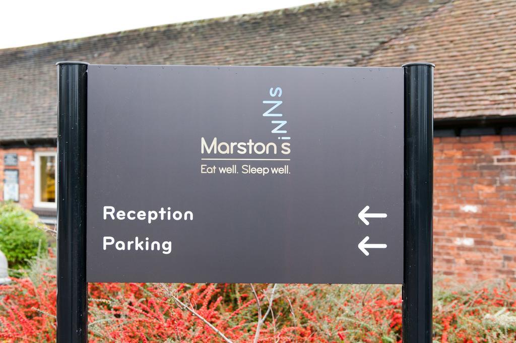 Meadow Farm Redditch By Marstons Inns 外观 照片